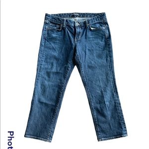 💜💲 SALE 💲💜 Banana Republic capri jeans. Size 6